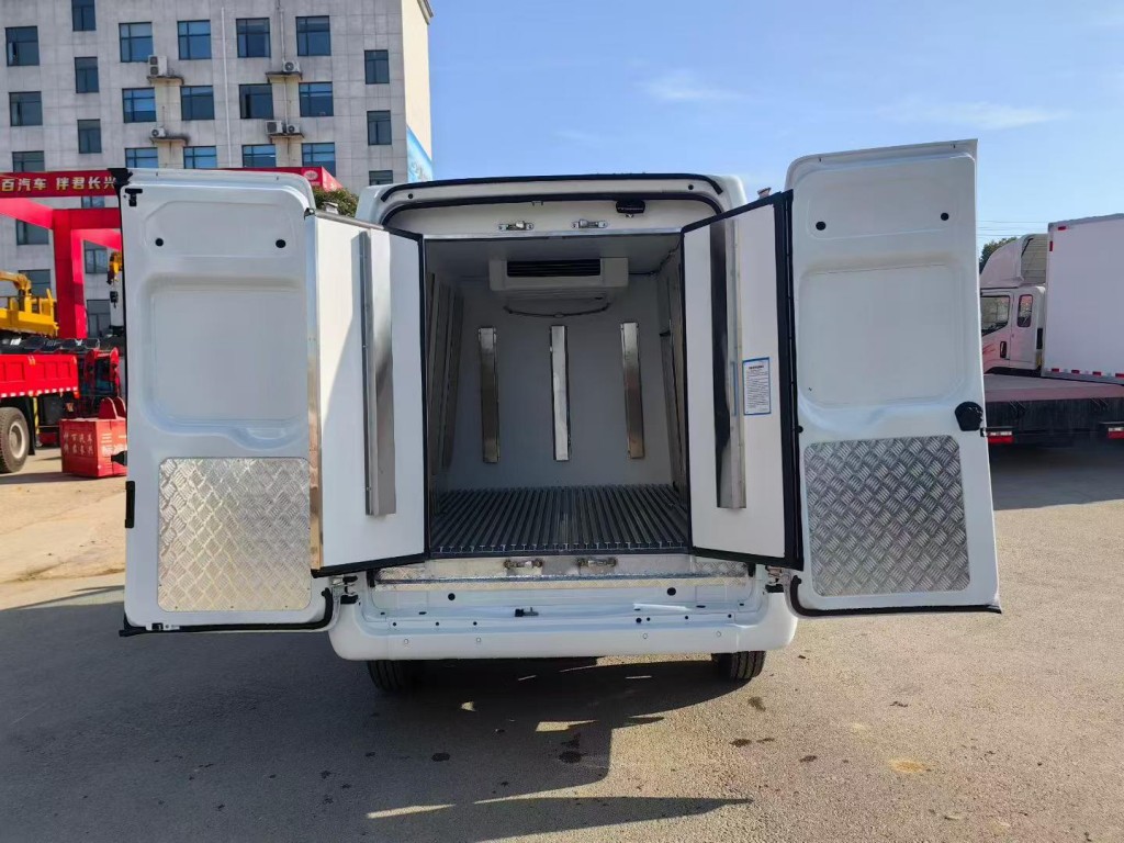 程力小面包冷藏车