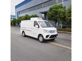 长安睿行面包冷藏车
