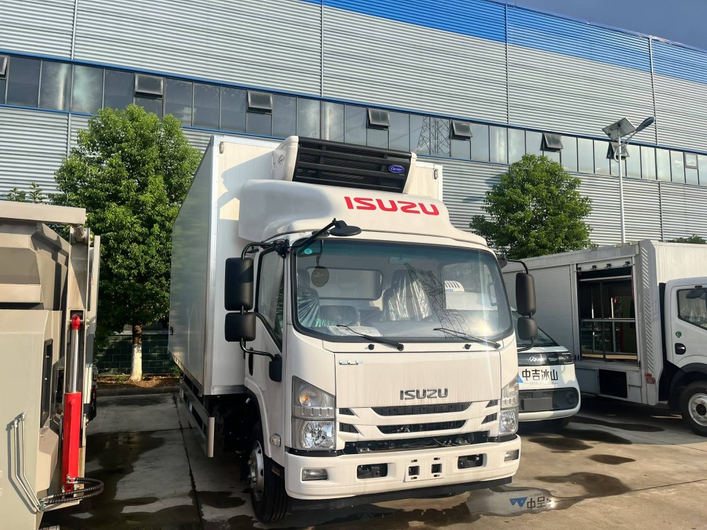 五十铃100p小型冷藏车