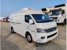 福田G9面包冷藏车