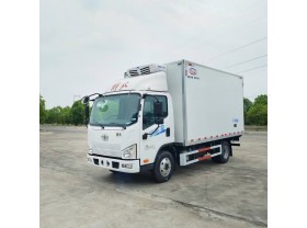 解放小型冷藏车