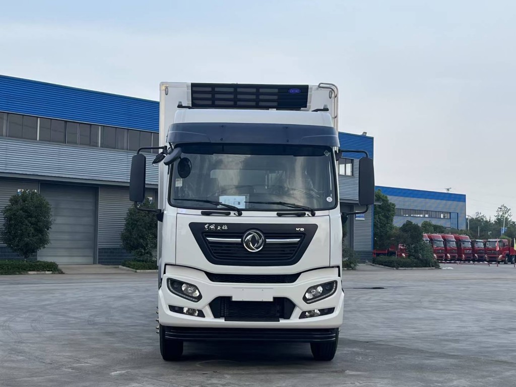 9.4米程力冷藏车