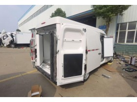 程力小型冷藏车