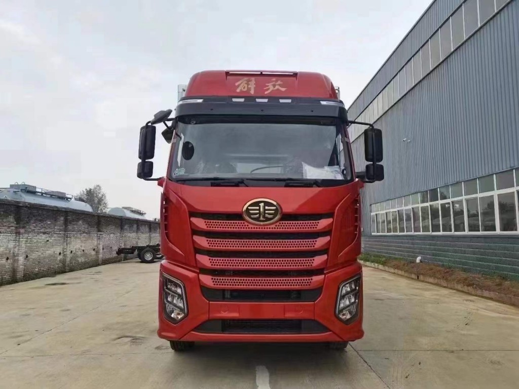 解放9.6米冷藏车
