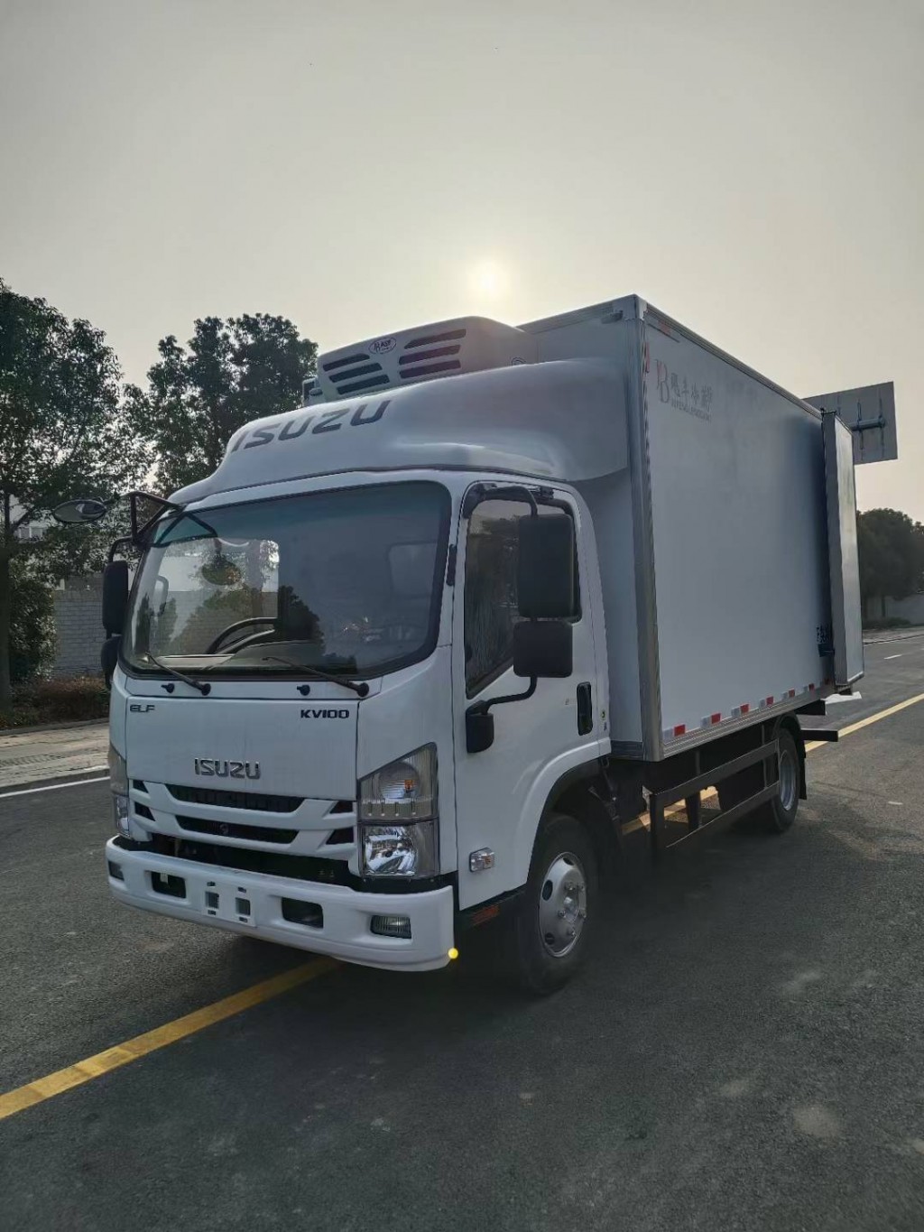 庆铃4.2米冷藏车