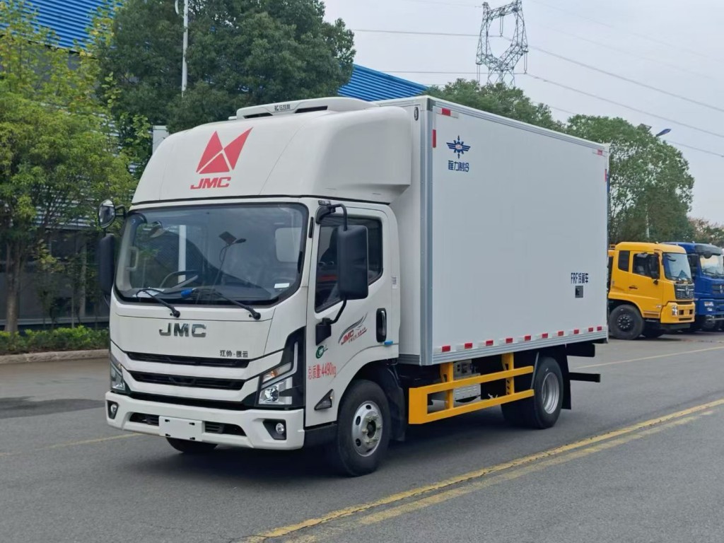 江铃4.2米冷藏车