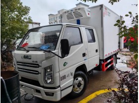 双排座冷藏车