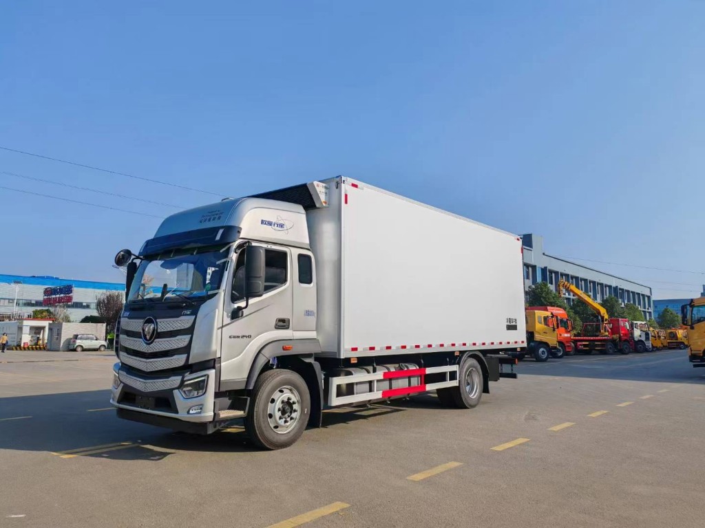 6.1米冷藏车