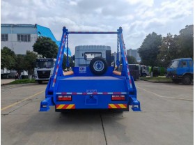 东风6方摆臂式垃圾车