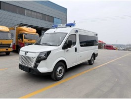 “东风御风短轴中顶负压救护车”