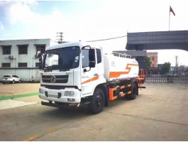 “东风16方喷雾抑尘车”