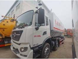 “东风天锦小三轴散装饲料运输车”