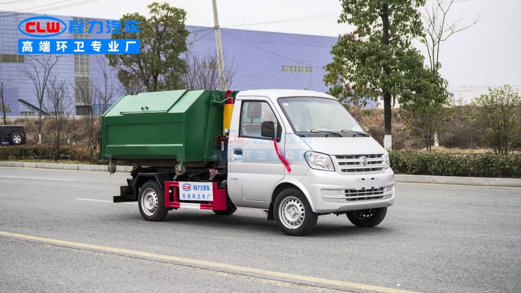 东风4方勾臂式垃圾车