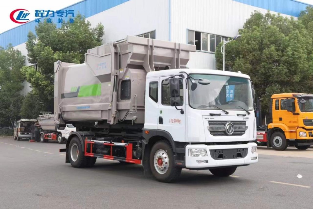 T702 东风16方勾臂式垃圾车