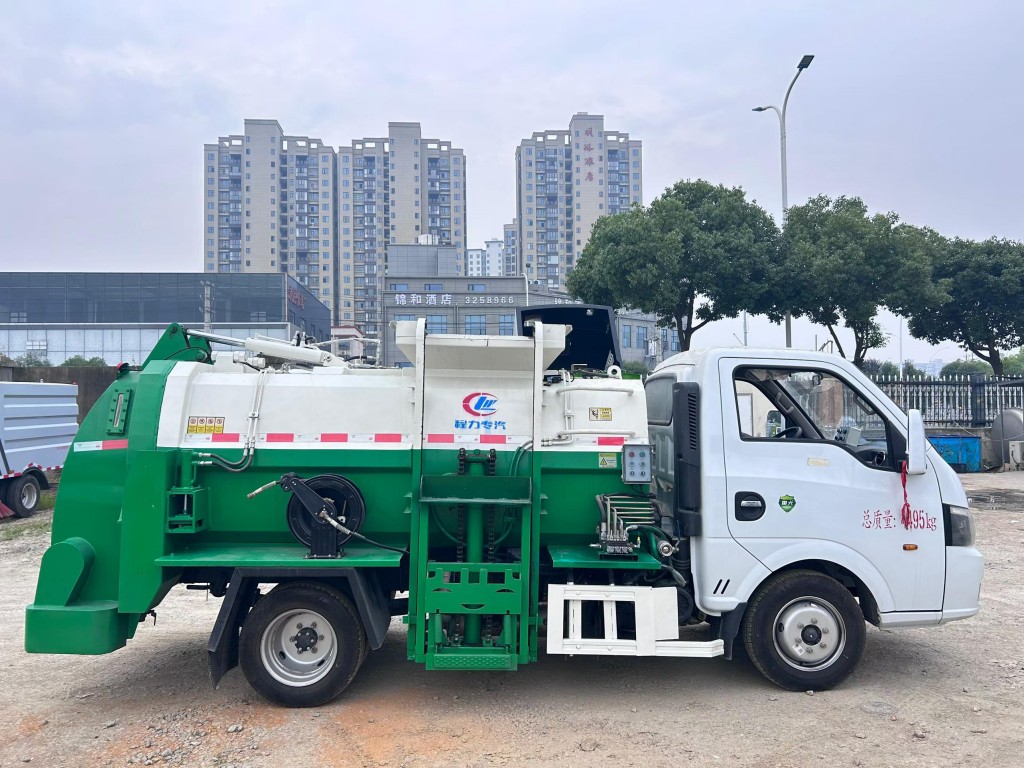 3方密封式垃圾车
