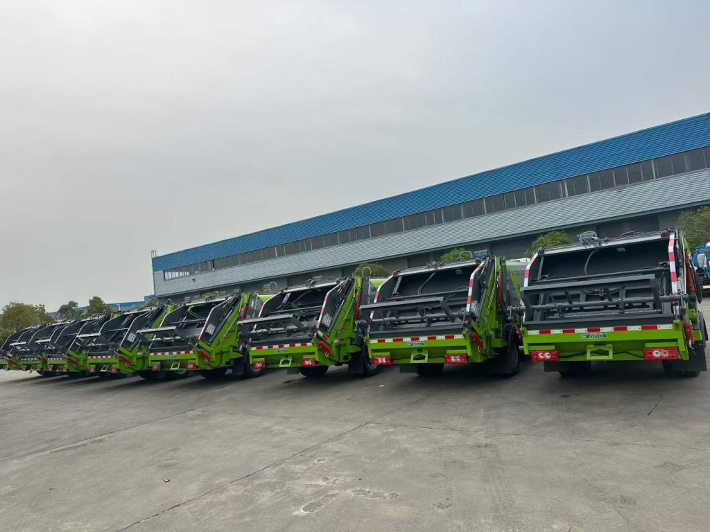 5方环卫垃圾车