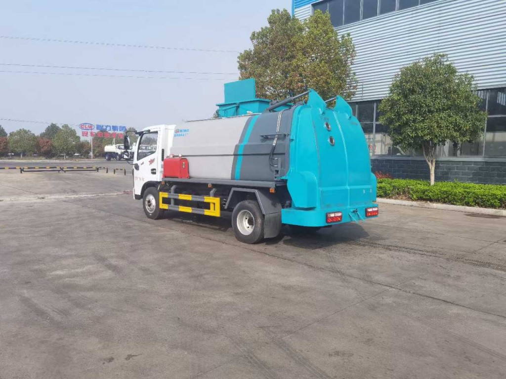 油水分离餐厨垃圾车