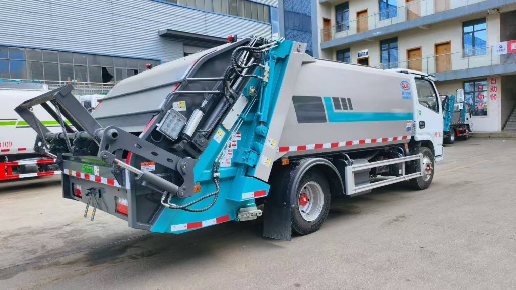 东风4方垃圾车