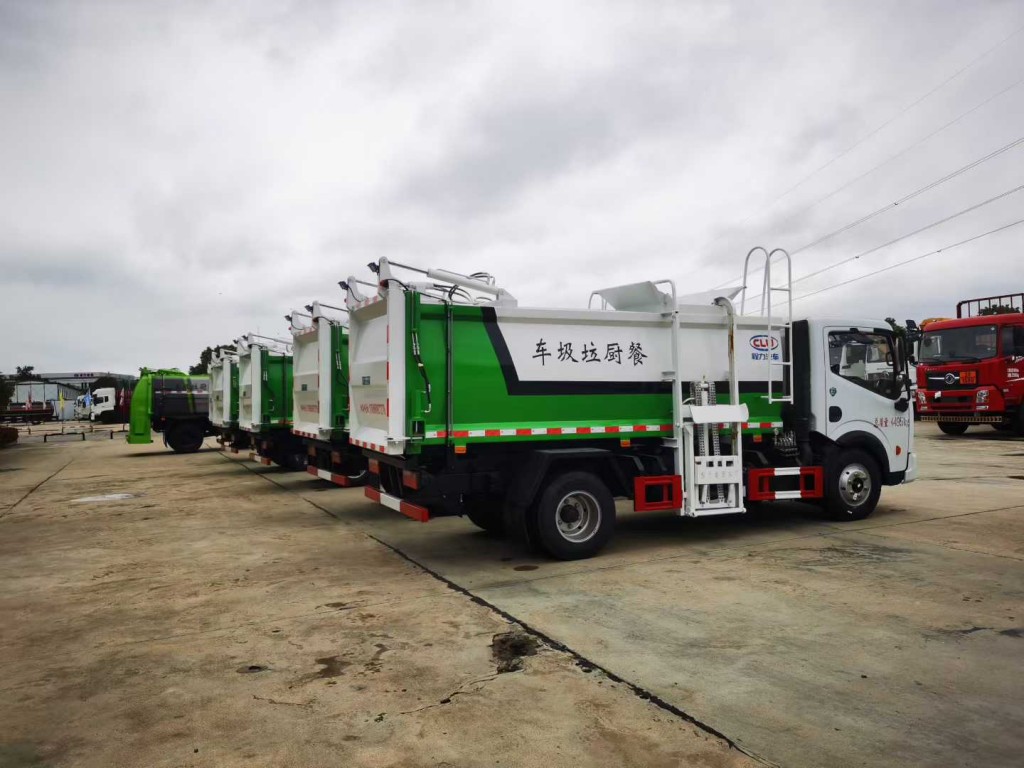 东风专底10方挂桶垃圾车