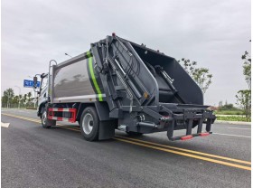 大型垃圾转运车