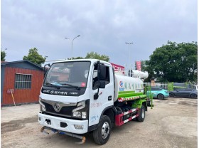 东风嘉运8方洒水车
