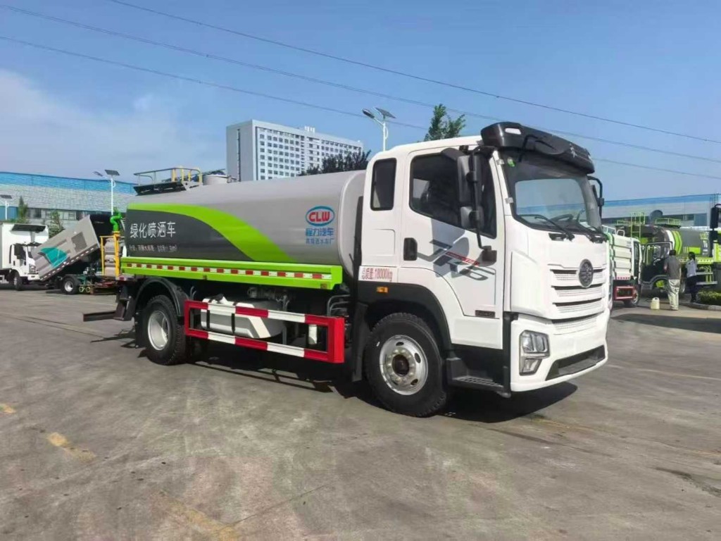 东风天锦14方洒水车