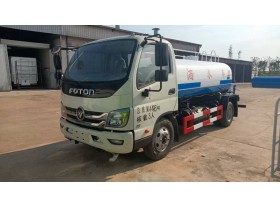 福田奥铃5方洒水车