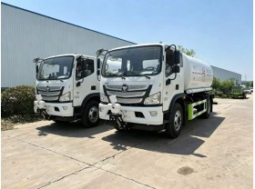 福田欧马可8方洒水车