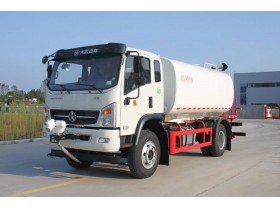 大运12方洒水车