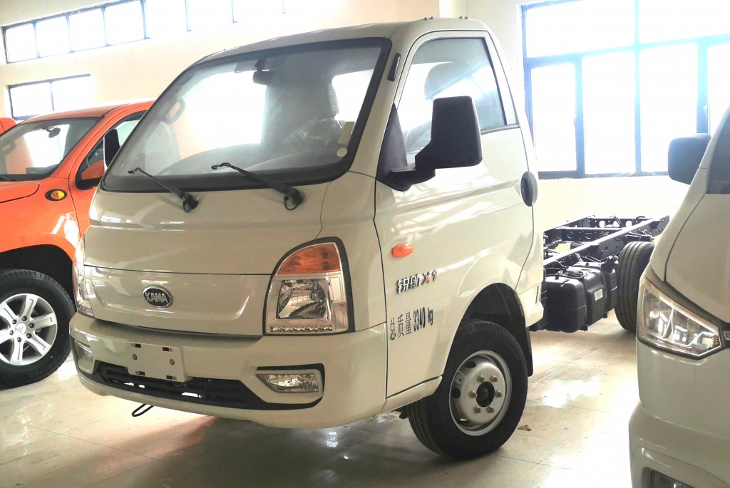 凯马3方洒水车