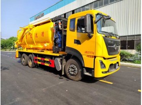 东风天龙16方吸污车