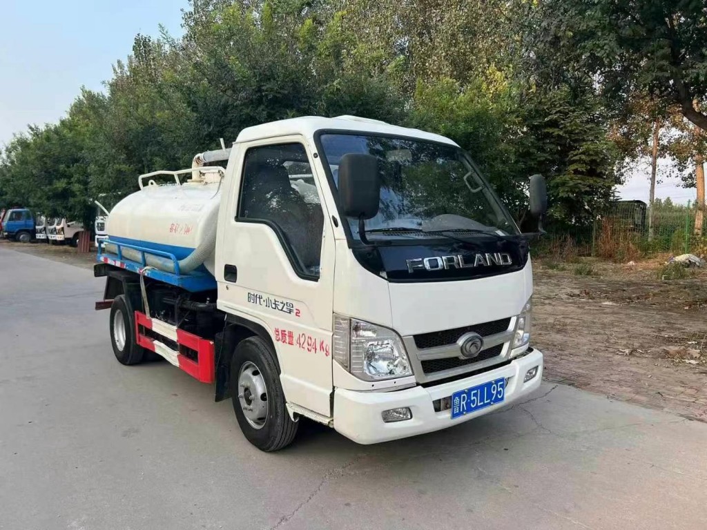 福田时代3方吸粪车