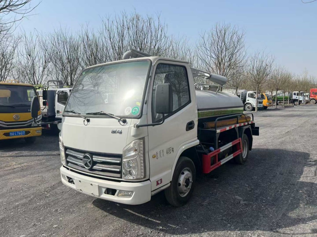 凯马2方吸粪车