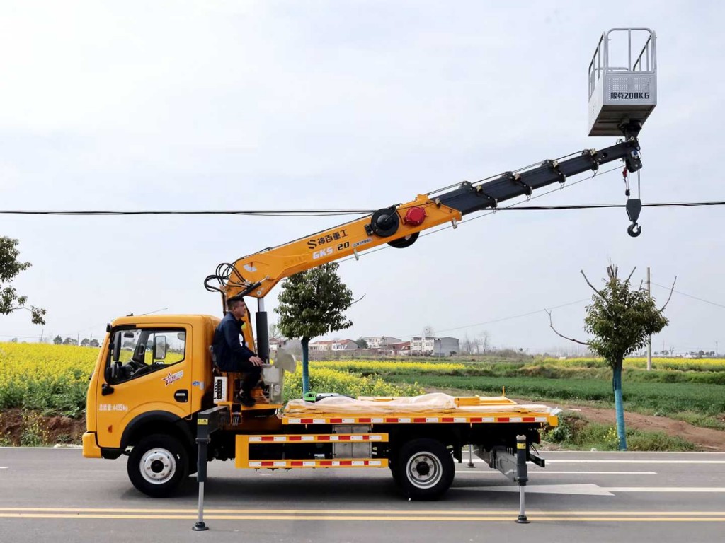 东风D9 20米高空作业车