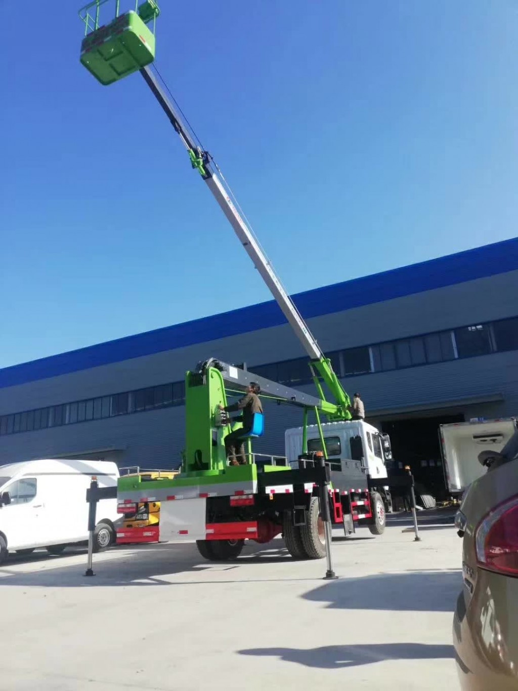 东风145型20米高空作业车