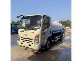 大运5方多功能雾炮车