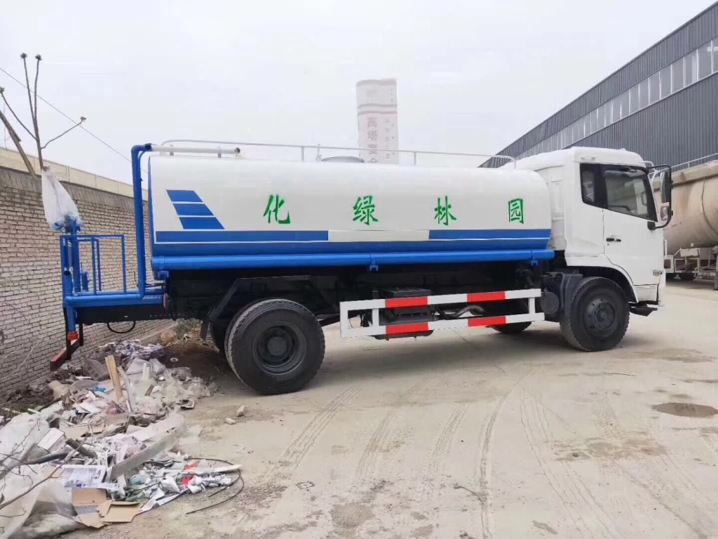 东风153多功能雾炮车