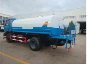 东风老款10方雾炮车