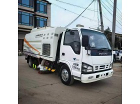 五十铃5.5方扫路车