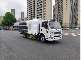 江铃新款7方扫路车