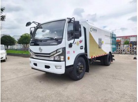 东风多利卡5方吸尘车