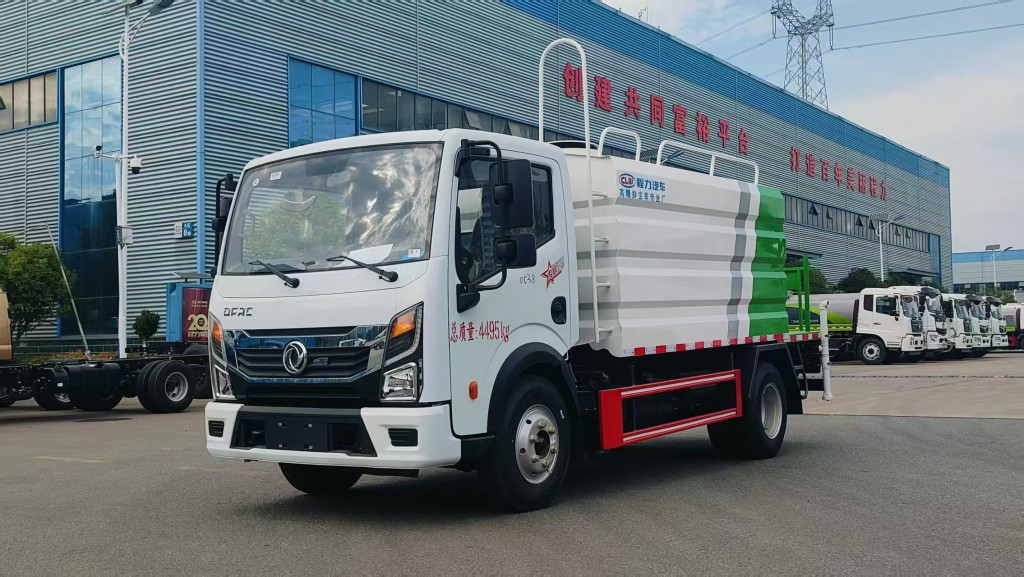 5方洒水车