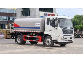 天锦洒水车