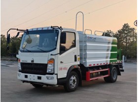 重汽洒水车