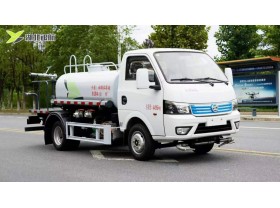 单桥洒水车
