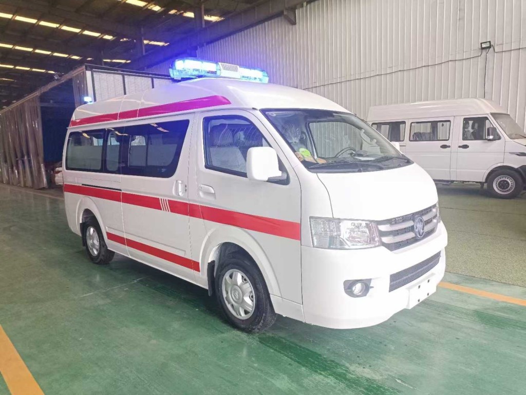 福田G7高顶救护车