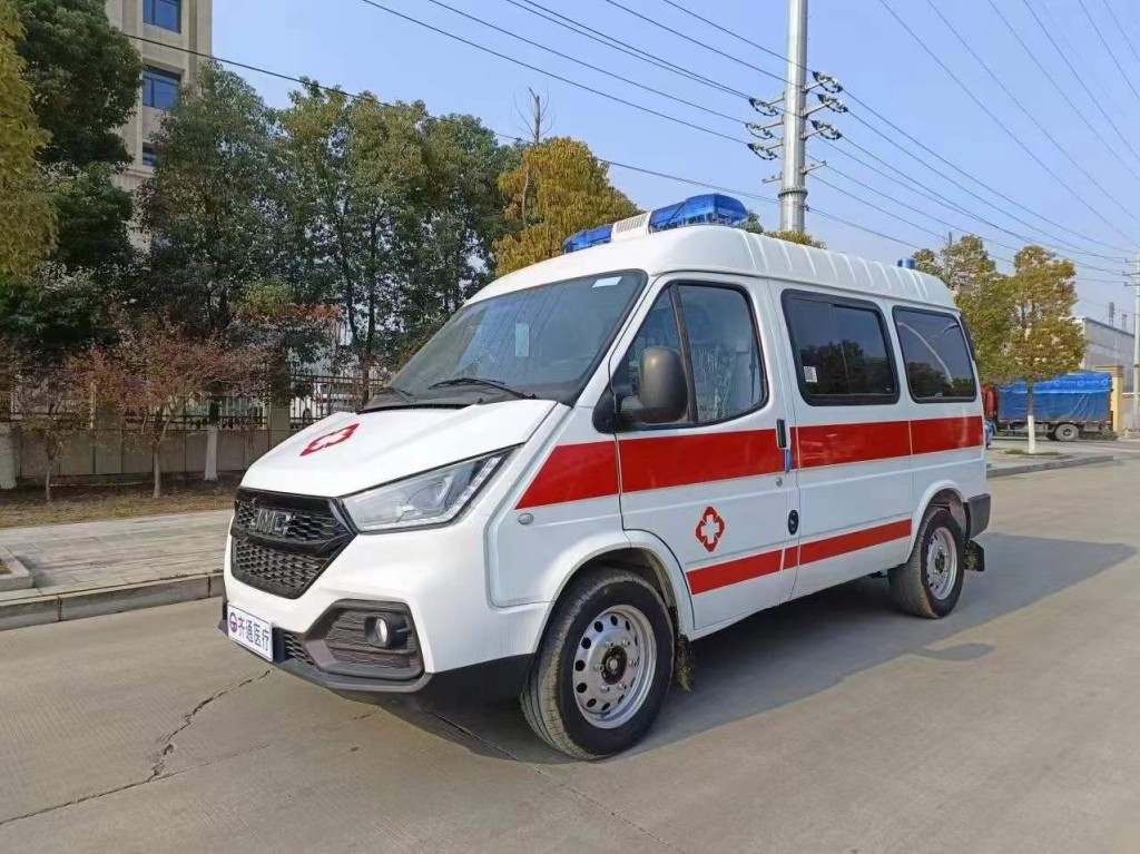 江铃特顺转运型急救车