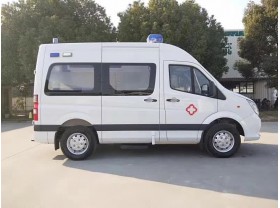 福田图雅诺紧急救护车