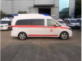 120奔驰急救车