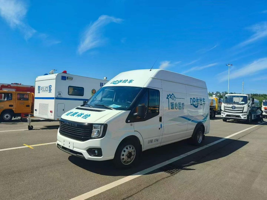 江铃特顺健康体检车